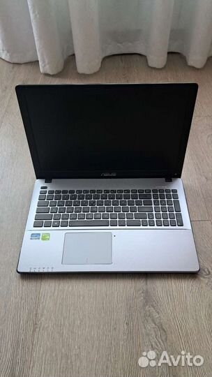 Ноутбук asus X550C/ i5/ GTX 720- 2Gb