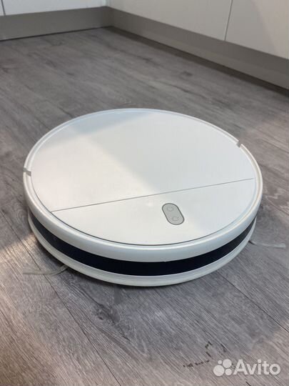 Робот пылесос Xiaomi Mi Robot Vacuum Mop Essential