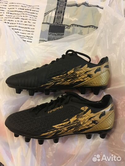 Футбольные бутсы новые 39-40