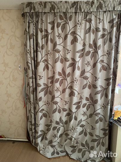 Шторы портьеры бу на карнизе