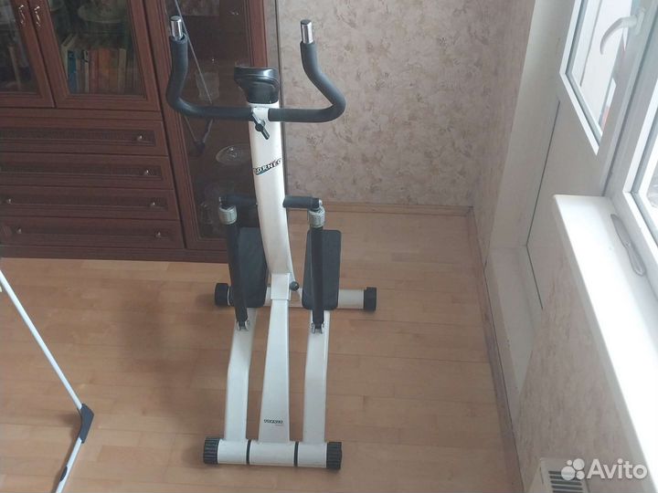 Эллиптический тренажер torneo