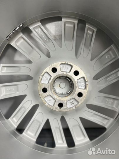 Новые.Оригинал.Volkswagen Touareg NEW 255/55r19