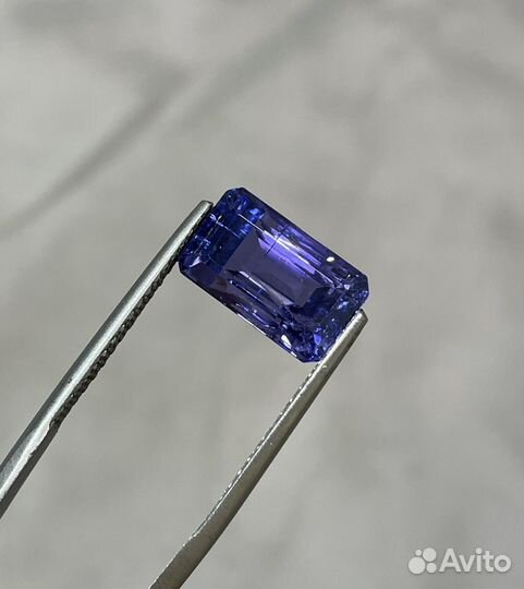 Танзанит 9,3 кт