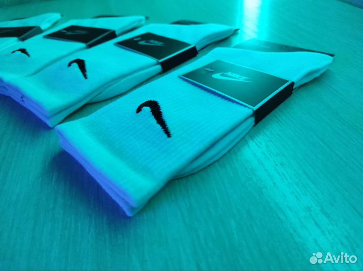 Белые носки nike