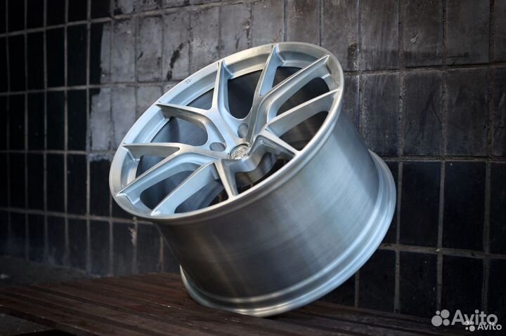 Кованые диски MW Forged R20 на BMW G20 G30 G11 G12