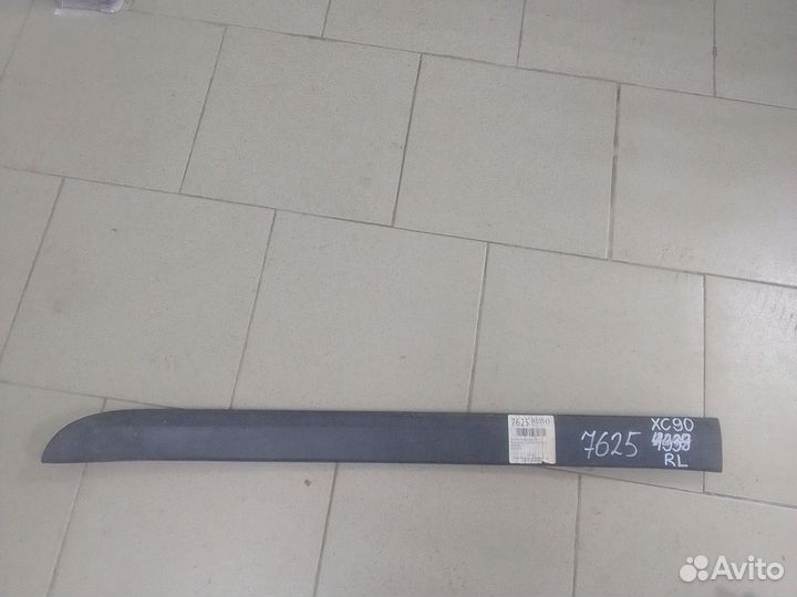 Накладка порога левая Volvo XC90