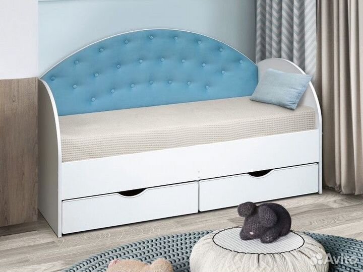 Софа с пружинным матрасом