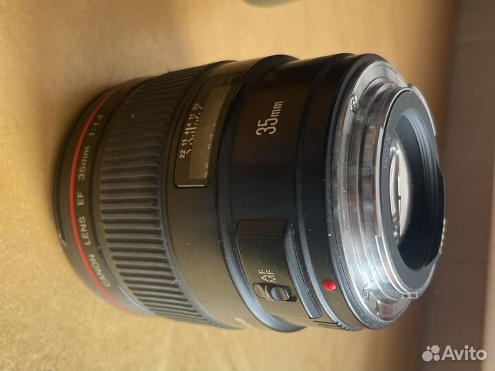 Объектив canon 35mm 1.4