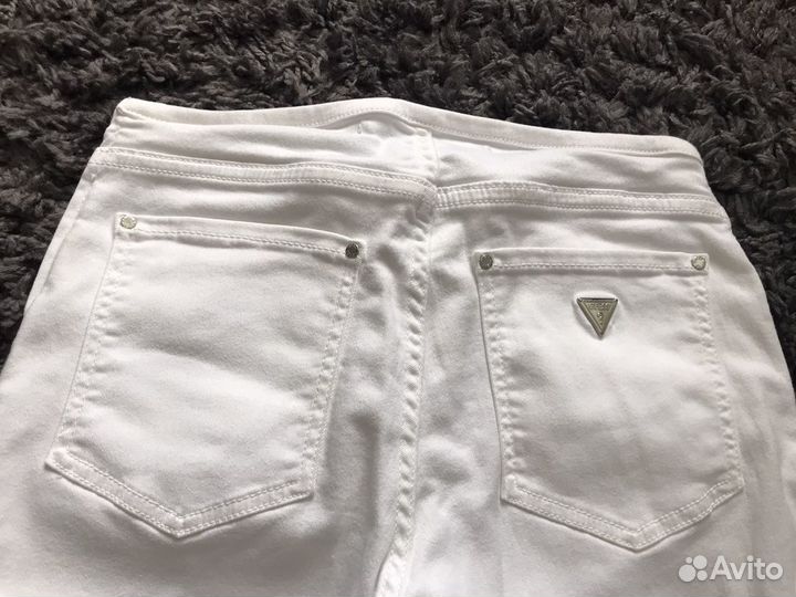Джинсы guess