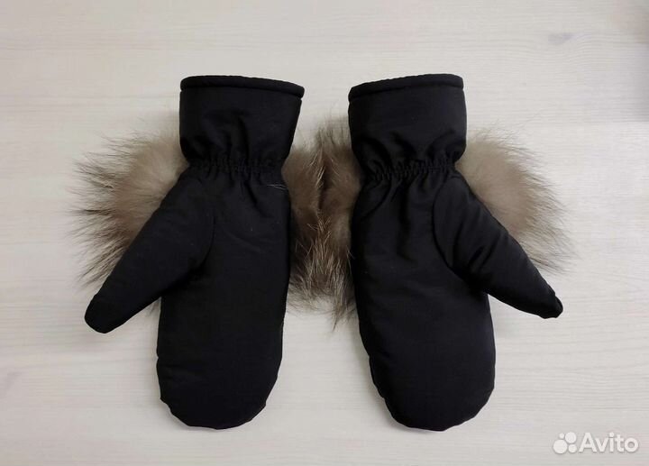 Рукавички женские