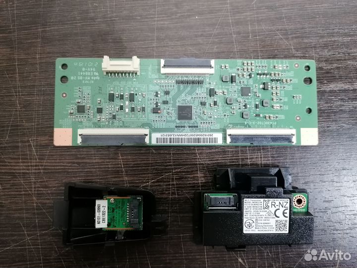 Телевизор Samsung UE43T5202AU на запчасти