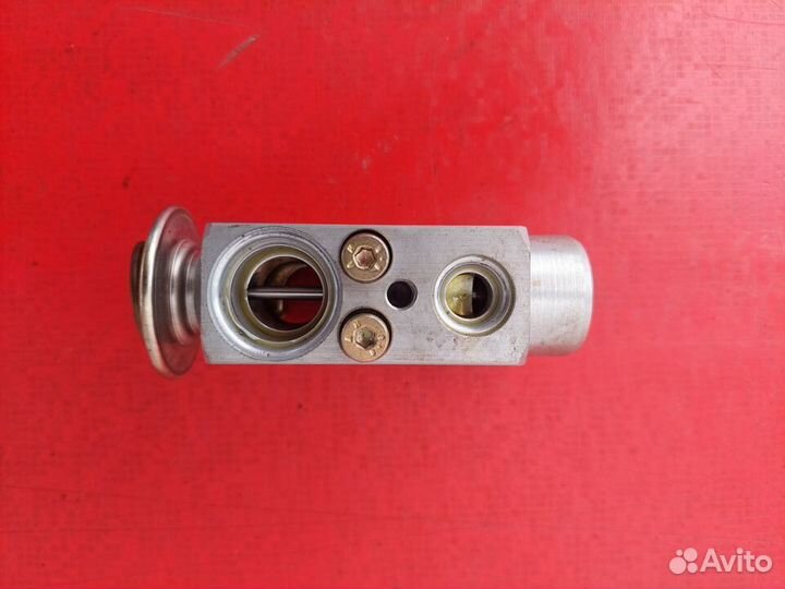 Клапан кондиционера BMW E38