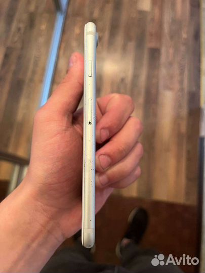 Мобильные телефоны бу iPhone 7