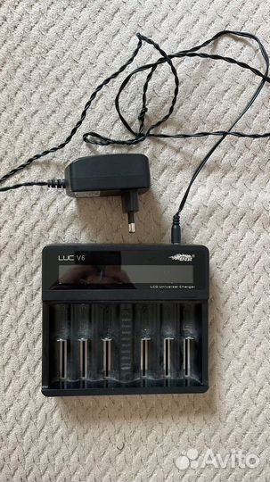Зарядное устройство LUC V6 LCD Universal Charger