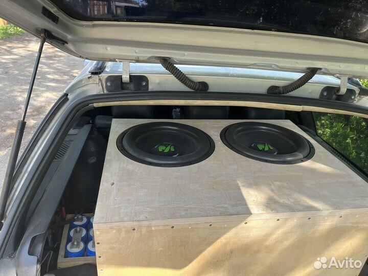 Сабвуфер и усилитель