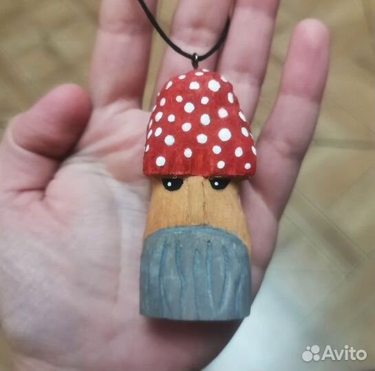 Деревянная елочная игрушка дед-мухомор, фигурка