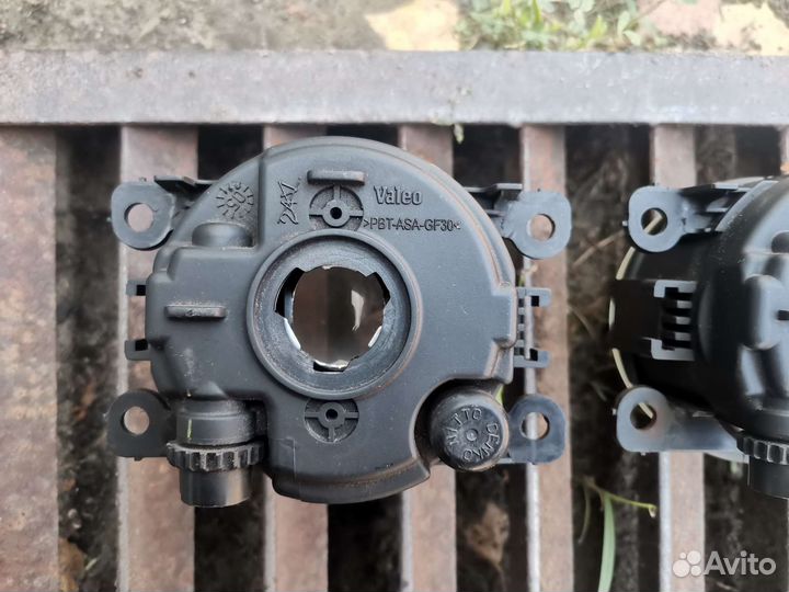 Противотуманные фары Valeo 021714 2 шт