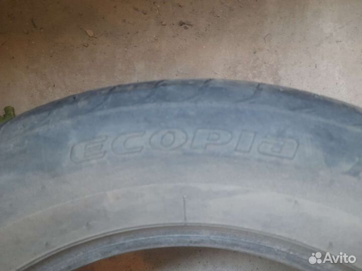 Bridgestone Ecopia PZ-X 215/60 R16