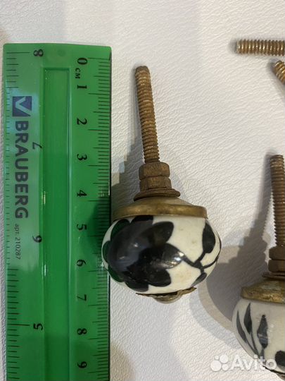 Старинные фарфоровые ручки от комода 19 века