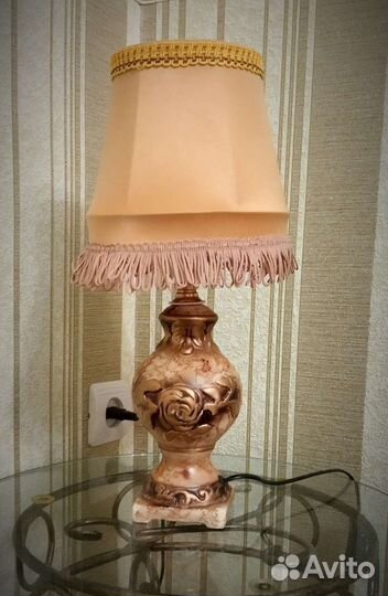 Лампа настольная