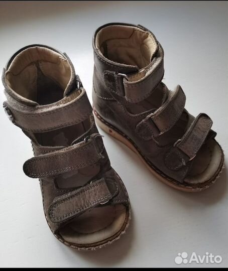 Сандалии ортопедические для мальчиков