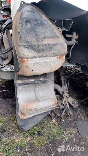 Бак топливный. Toyota Mark X GRX120