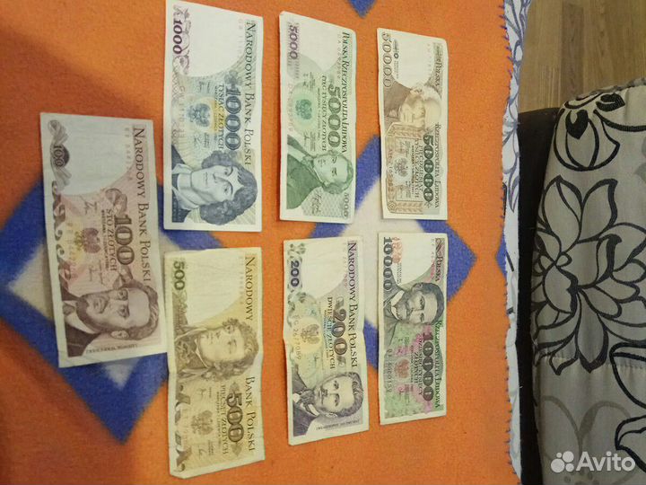 Бумажные польские деньги