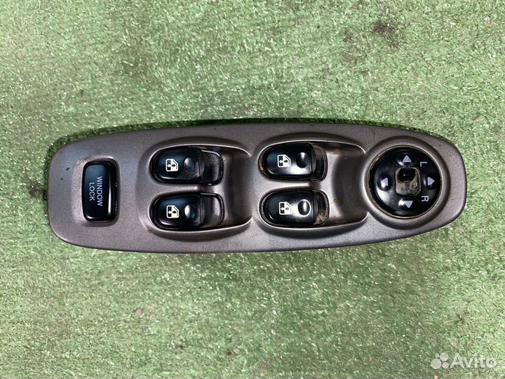 Блок управления стеклоподъемниками accent