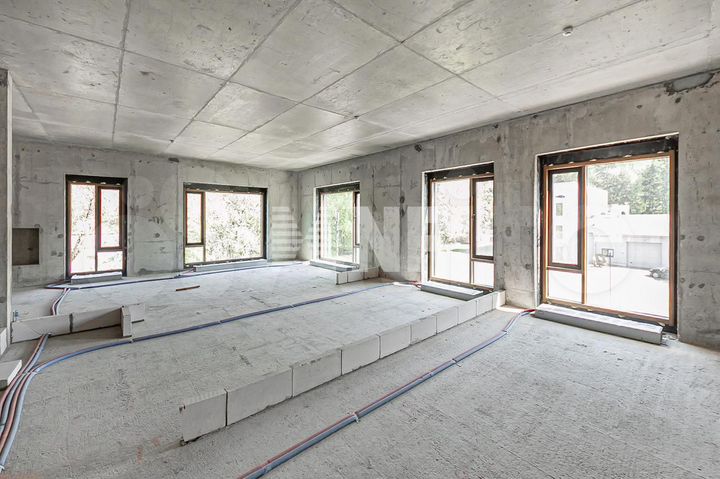 7-к. квартира, 303,8 м², 3/10 эт.