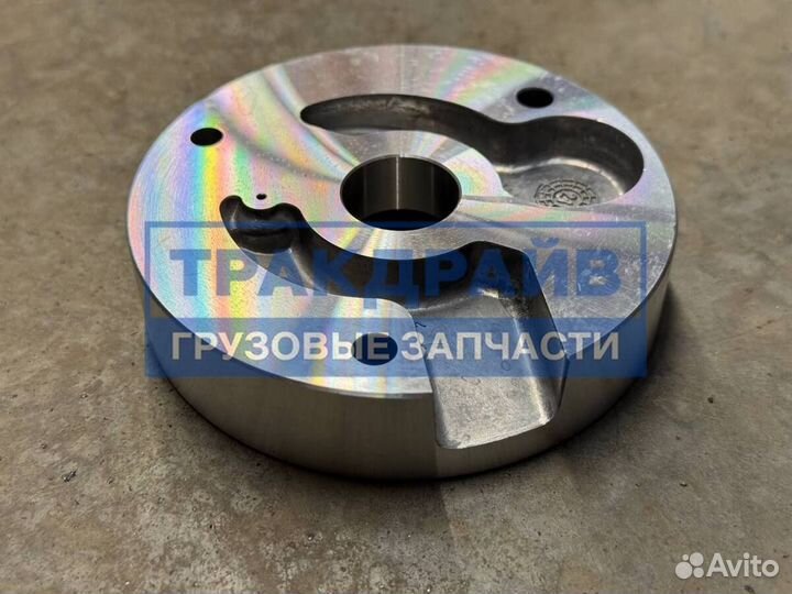 Крышка маслянного насоса Кпп zf Ивеко Стралис