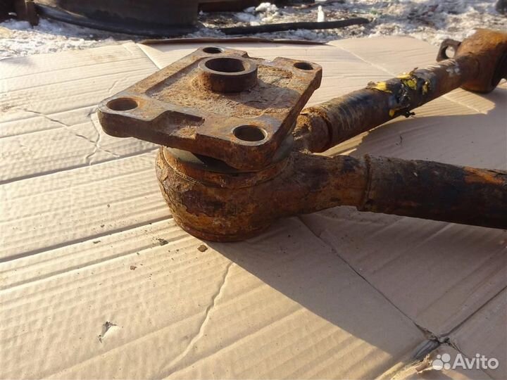 Тяга реактивная howo ZZ3317 2006