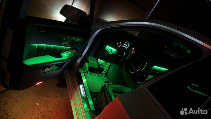 Установка контурной подсветки салона автомобиля