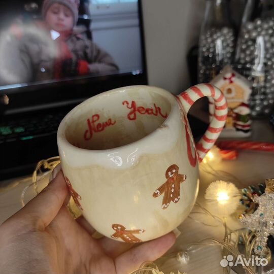 Новогодняя керамическая кружка ручной работы