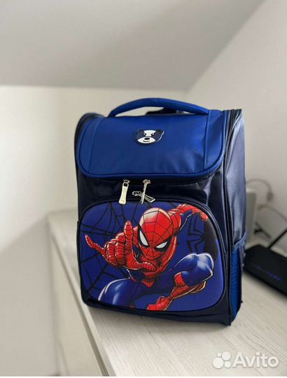 Школьный рюкзак