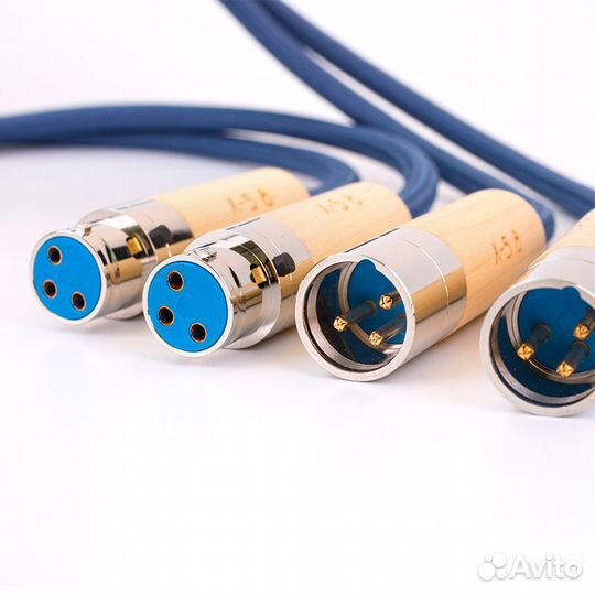 Divini Audio X-S8 7N OCC Cable XLR 1.5 метра