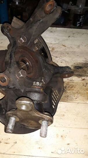 Цапфа рулевая правая Toyota Corolla 150 1.6