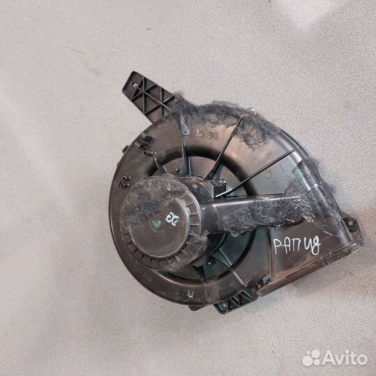 Вентилятор мотор отопителя Skoda rapid