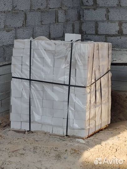Кирпич белый силикатный новый