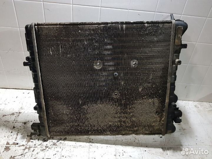 Радиатор охлаждения Seat Ibiza 2002 год 1.4 МКПП