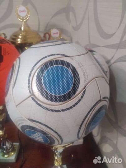 Футбольный мяч adidas Terrapass