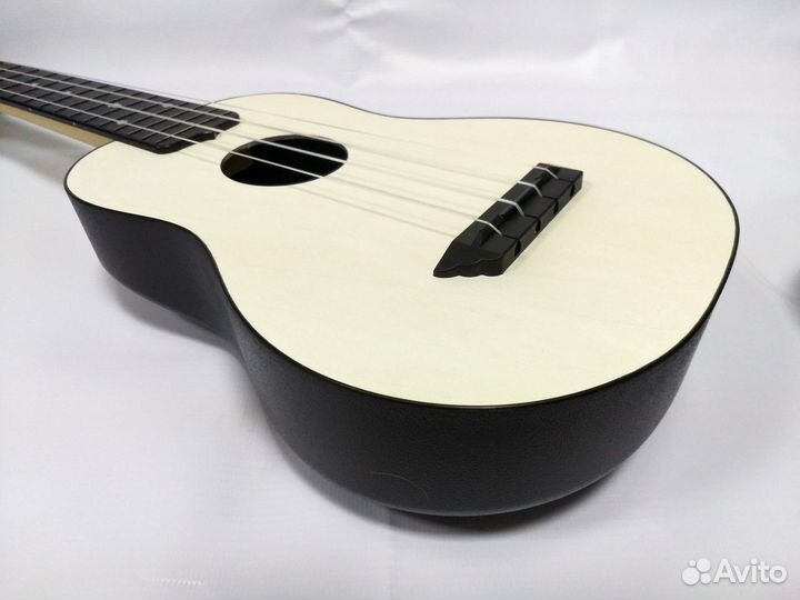 Укулеле сопрано Flight + аксессуары