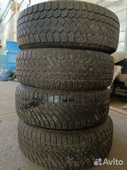 Gislaved Nord Frost 200 SUV 235/65 R17 108T