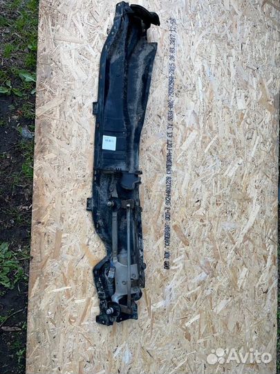 Трапеция стеклоочистителей в сборе Toyota Corolla