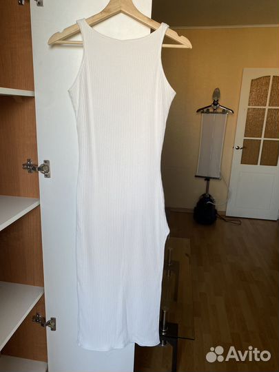 Платье вечернее с разрезом