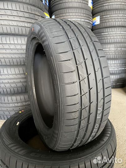 Habilead HF330 235/45 R18