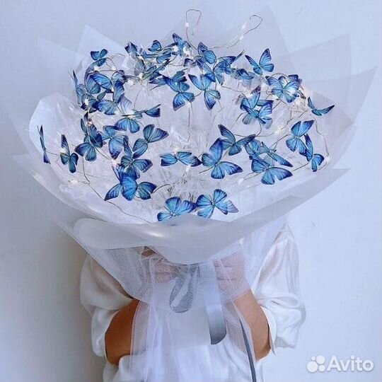 Букет из бабочек светящийся