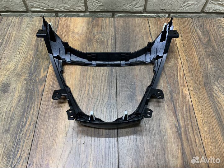 Hyundai Avante Накладка центральной панели