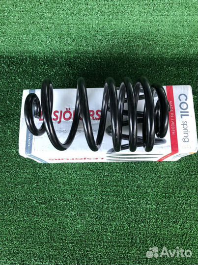 Пружина задняя Опель Мокко Шевроле Tracer