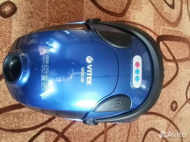 Пылесос с аквафильтром Vitek 1834