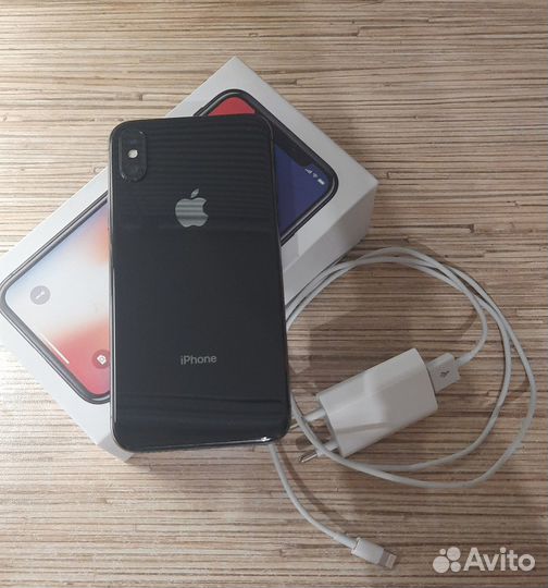 iPhone X, 64 ГБ